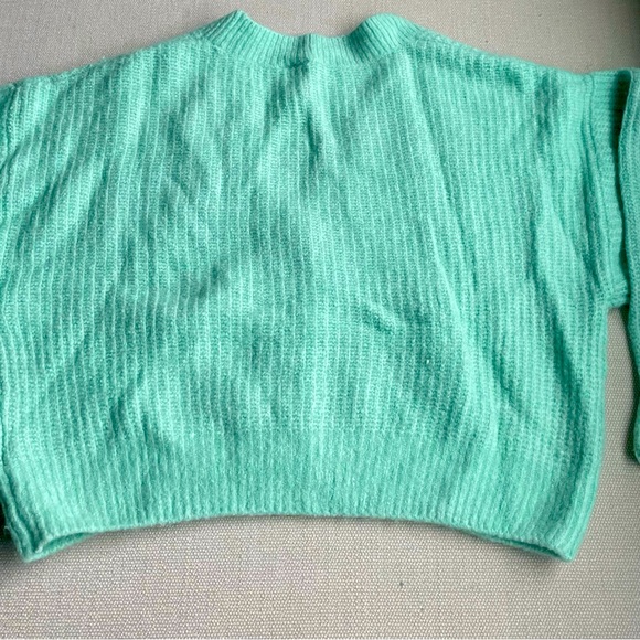 Mint geeen crop sweater/cardingan - Picture 2 of 3